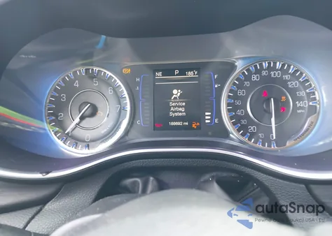 2016 Chrysler 200 Limited из США, поврежденный, VIN 1C3CCCAGXGN148420